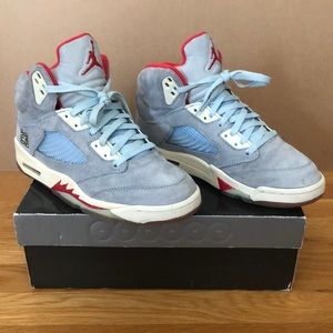 Air Jordan 5 Trophy Room